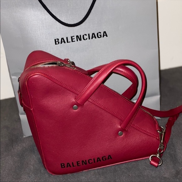 ⭐️🌴Balenciaga Triangle Leather Handbag - Picture 1 of 4